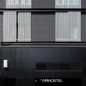 Airhostel Barcelona Airport 24h אל פראט דה לוברגאט